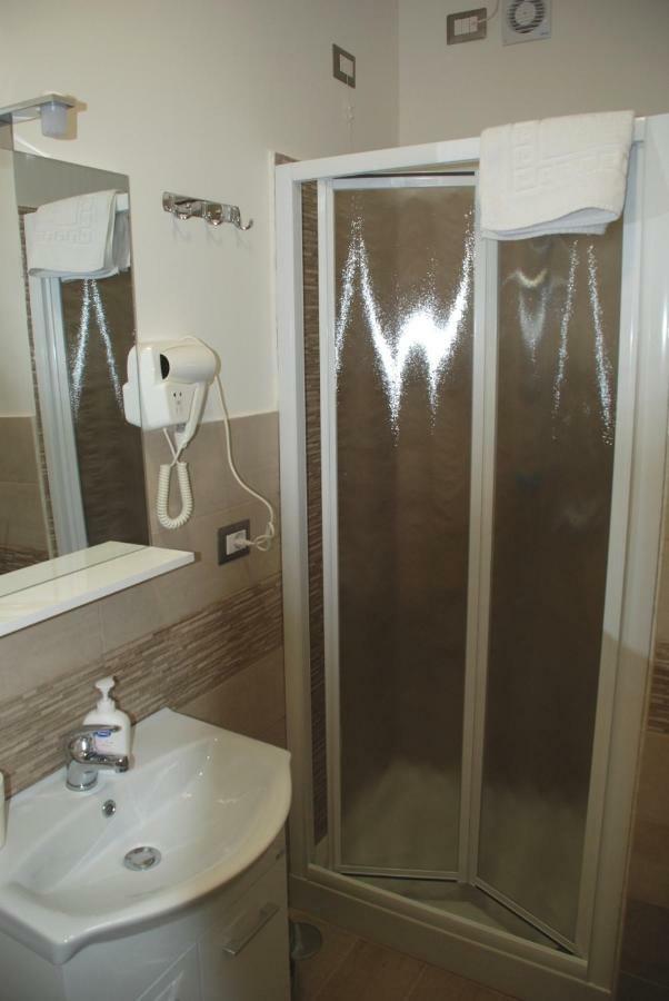 Binario 2 Hotell San Giorgio a Cremano Exteriör bild